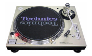 Technic SL 1200MKII Turntable